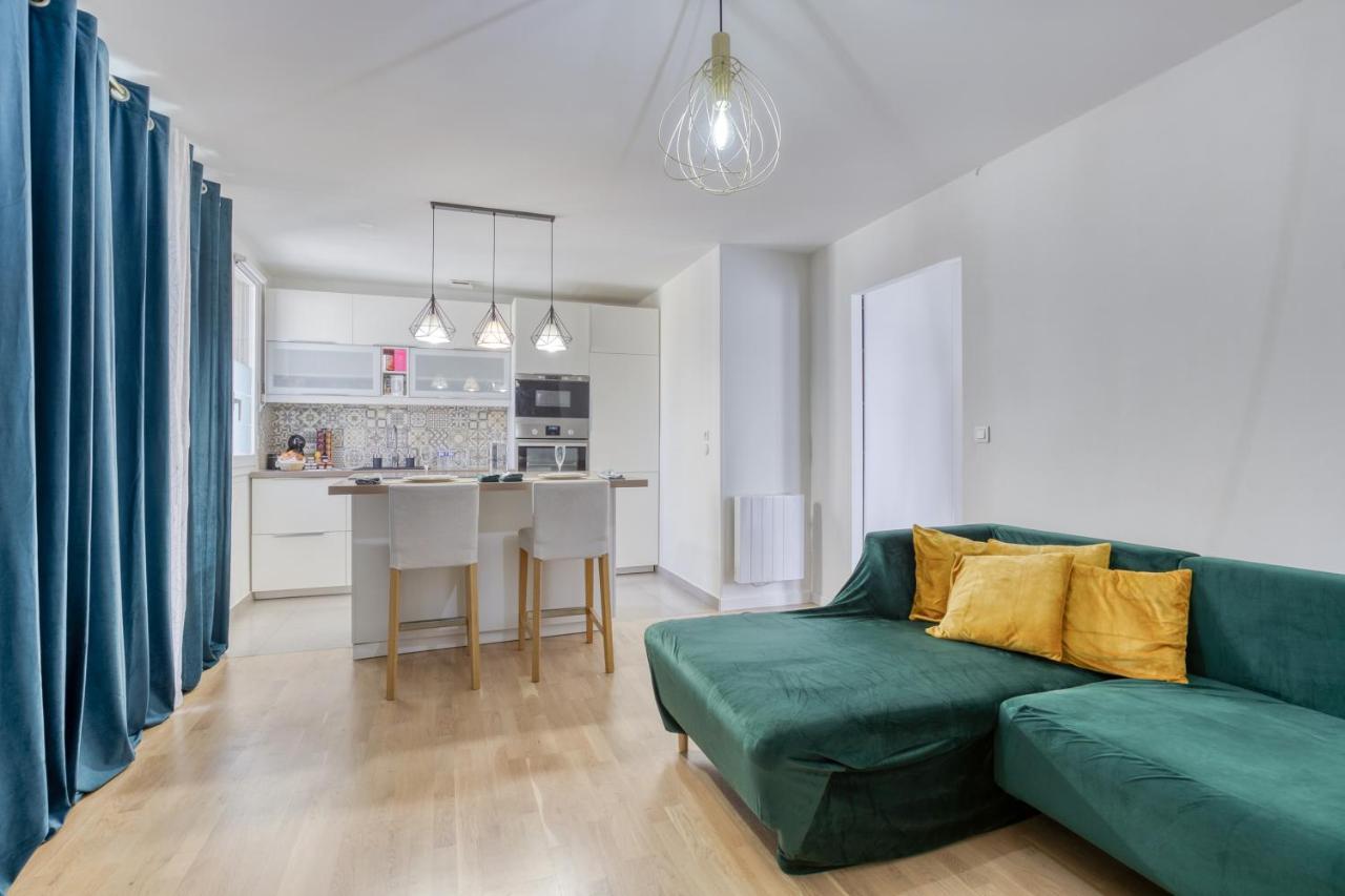 L'Elegance : T2 Proche Cathedrale De Chartres. Apartment Luaran gambar