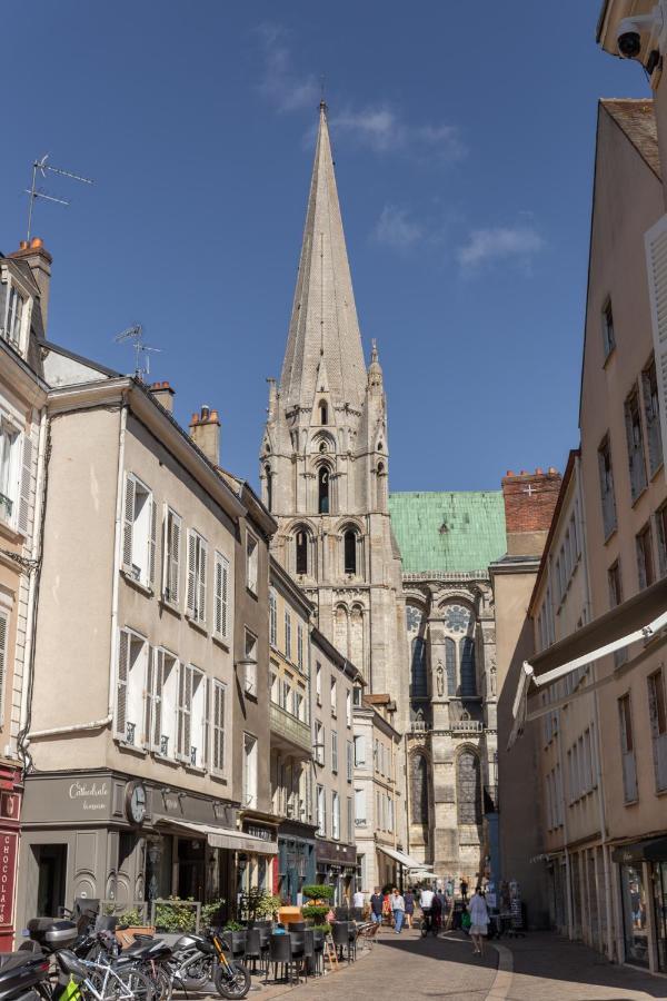 L'Elegance : T2 Proche Cathedrale De Chartres. Apartment Luaran gambar